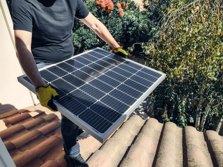 Capteur solaire thermique sur toiture