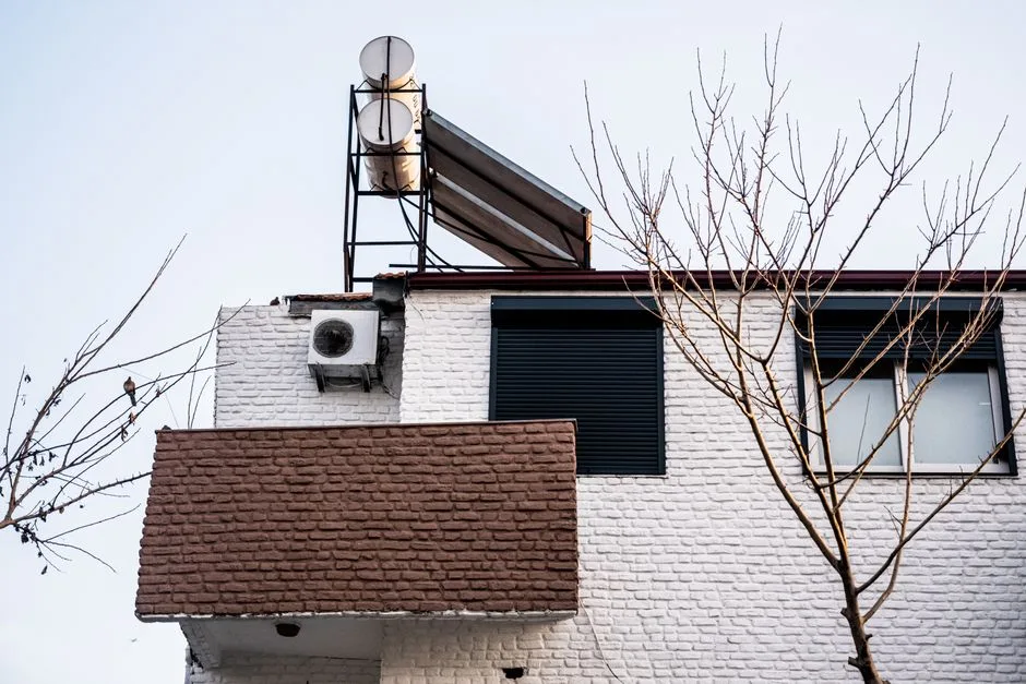 Kit solaire plug and play sur un balcon