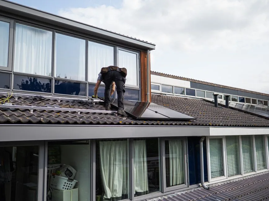 Panneaux solaires photovoltaïques sur toiture