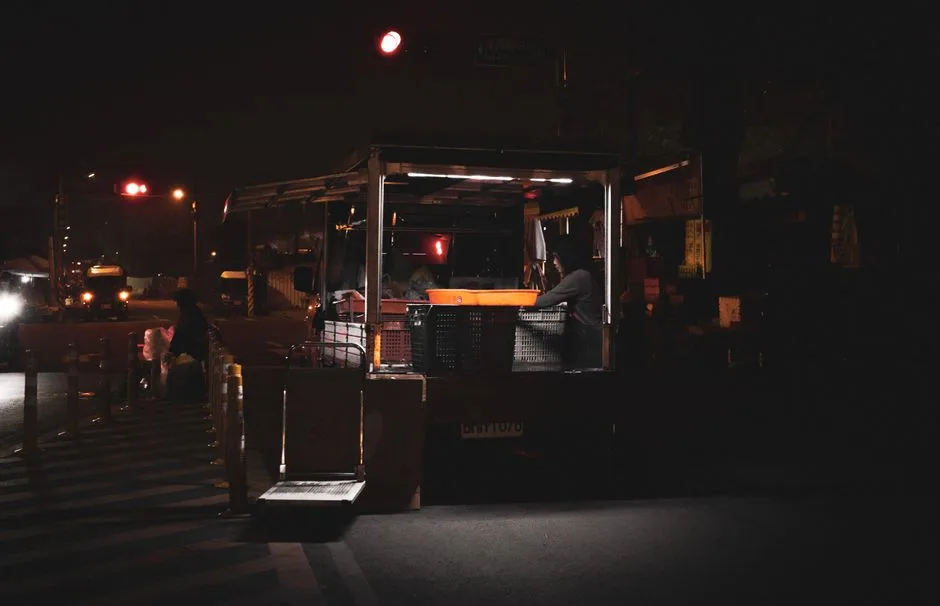 Food truck sur un marché en extérieur